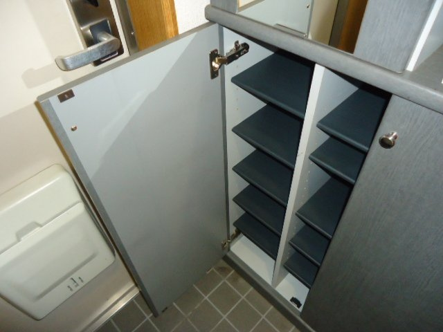 新町ハイツの収納|下駄箱（イメージ）