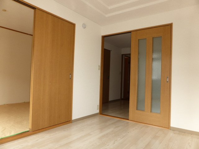 新町ハイツの内装|洋室から（イメージ）