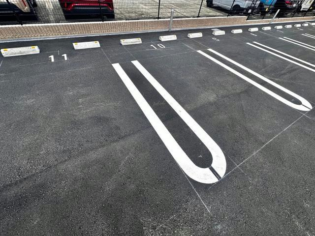 ファンド野里Ⅱの駐車場