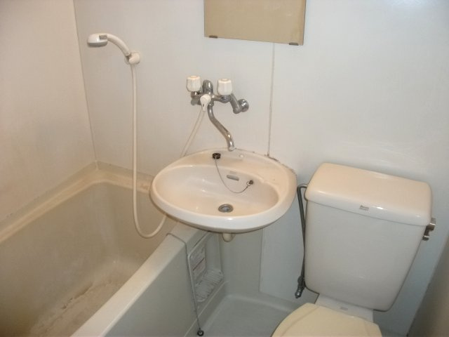 ヴィラタカハシの浴室