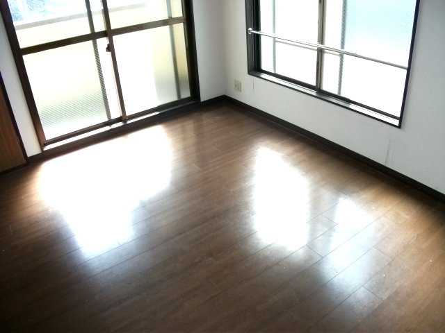 ヴィラタカハシの居間・リビング