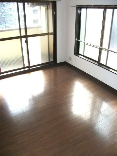 ヴィラタカハシの居間・リビング