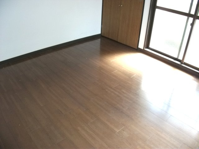 ヴィラタカハシの居間・リビング