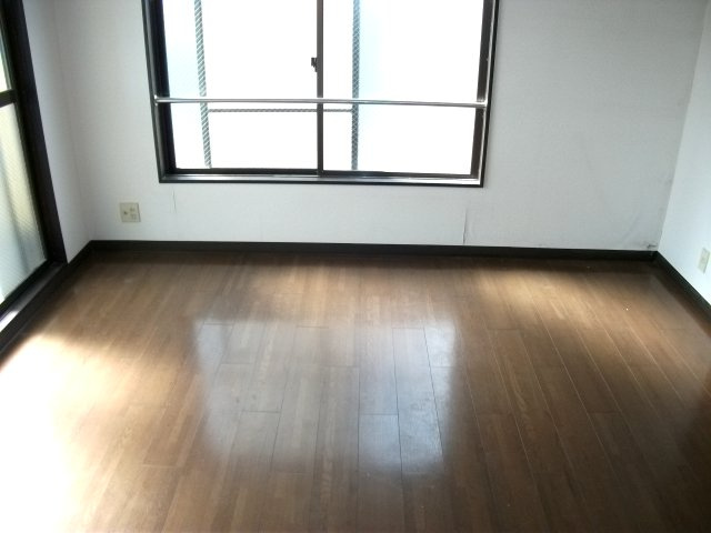 ヴィラタカハシの居間・リビング