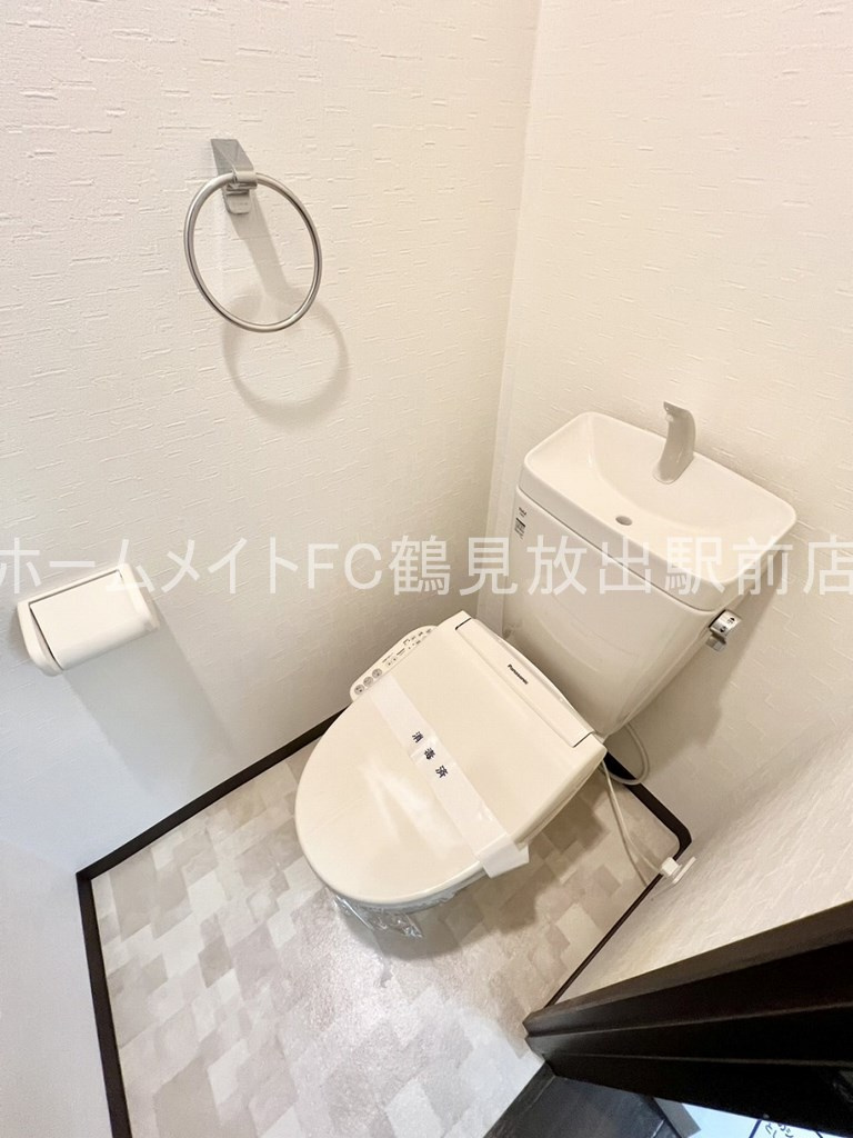大阪市鶴見区焼野２丁目のアパートのトイレ