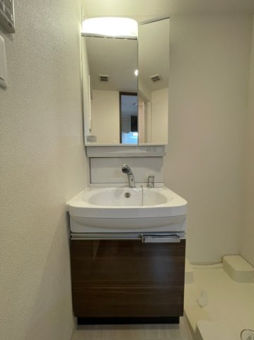 プレサンス丸の内アドブル　名古屋市賃貸　仲介手数料無料の洗面所