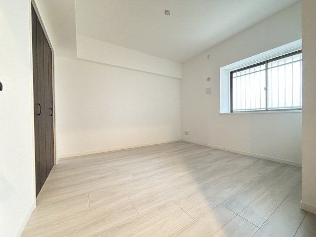 アンピール東大橋の洋室|【リノベーション仕様】洋室３部屋、採光も明るいお部屋です♪