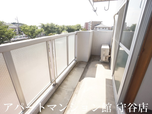 小泉ハイムのバルコニー|類似です