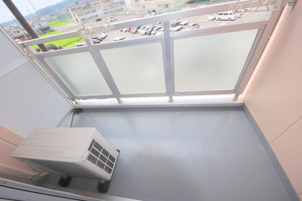 シティパレス富雄南のバルコニー