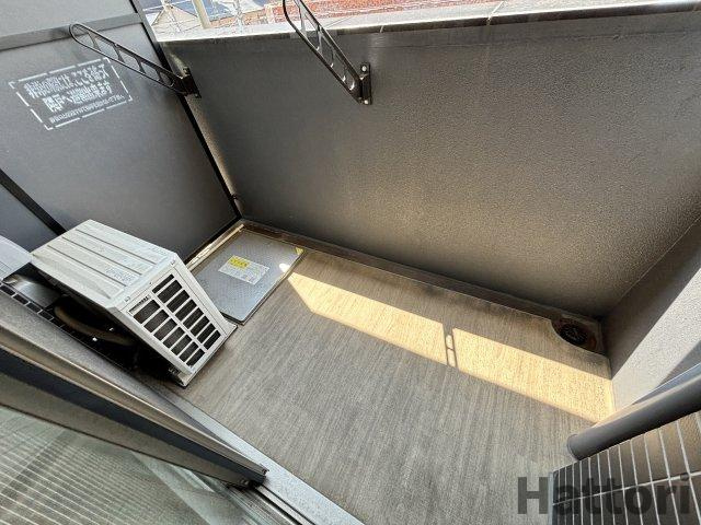 プレサンス東三国駅前グランクラスのバルコニー