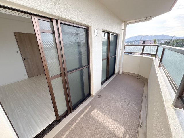 CERES学園前のバルコニー