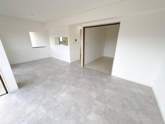 CERES学園前の居間・リビング