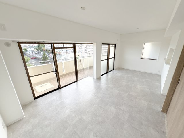 CERES学園前の居間・リビング