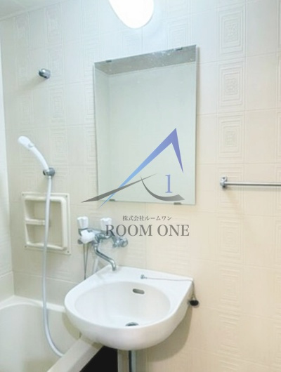 ルアセイントビルの洗面所|洗面台です。