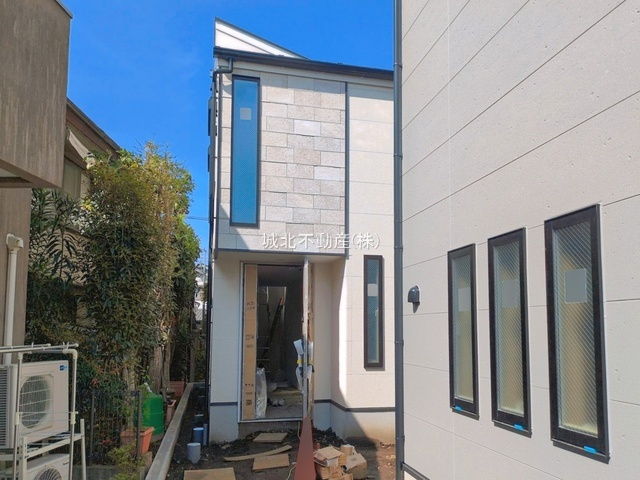 杉並区和泉3丁目　全2棟2号棟