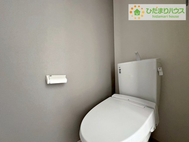 常陸太田市西三町1期　新築戸建　2号棟のトイレ|温水洗浄便座ついてます(^^♪