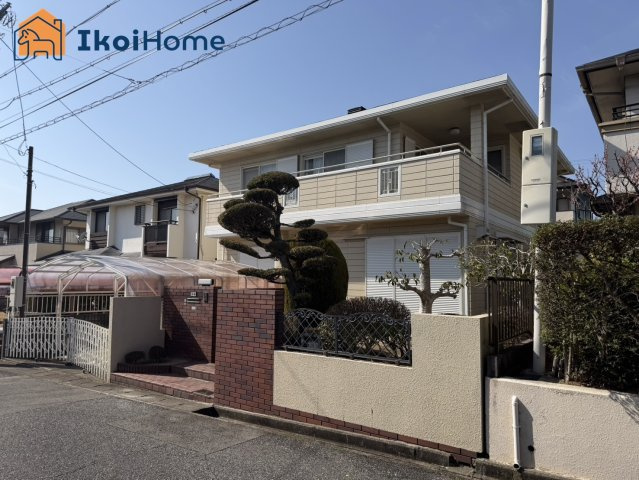 神戸市西区竹の台１丁目　中古戸建の玄関|●年中無休：当日予約可●閑静な住宅街！第一種低層地域で周りには高い建物はございません！