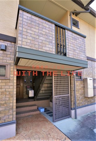 リビングタウン江戸屋敷【10，000円キャッシュバック対象物件】のエントランス|毎日通るエントランスはこのようになっています