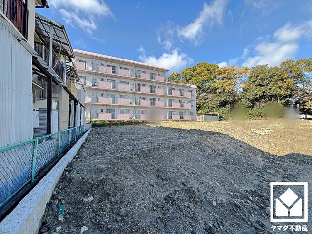 尼崎市東園田町1丁目　3期　4号棟の外観|「キリン堂尼崎東店」まで徒歩5分、「業務スーパーTAKENOKO園田店」まで徒歩11分など、お買い物施設が徒歩圏内に複数あり便利な住環境です。