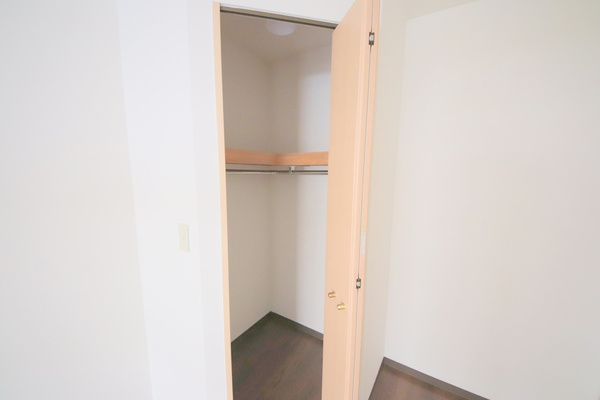 奈良市三碓５丁目の賃貸マンションの収納