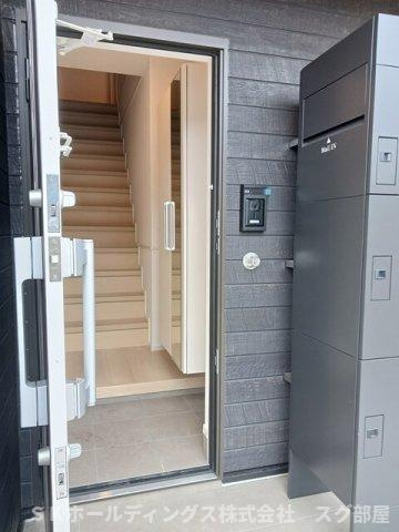 シャルム朝来の玄関