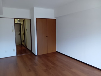 【寝室】