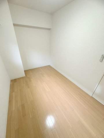 グランドパレス学園前 C棟の洋室