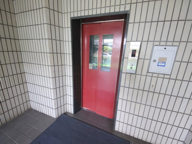 グランドパレス学園前 C棟のその他共用部分