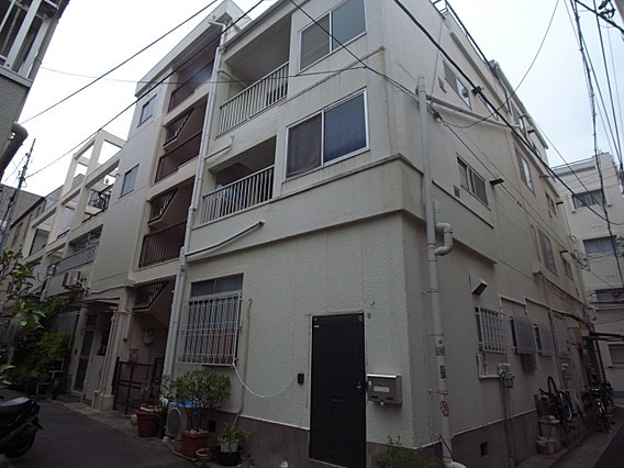 辰巳マンションの外観