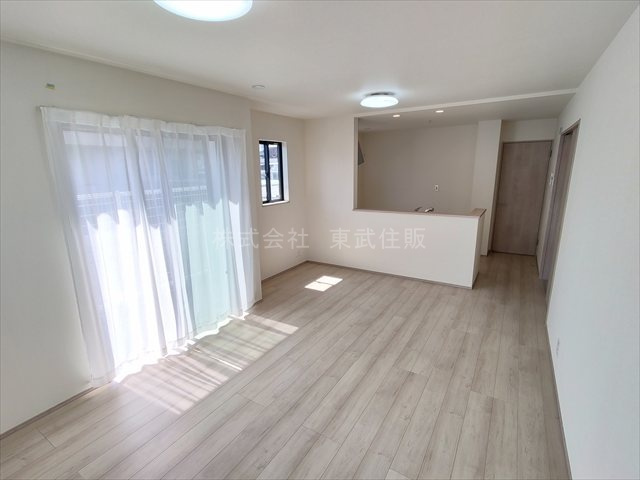 【居間・リビング】の画像