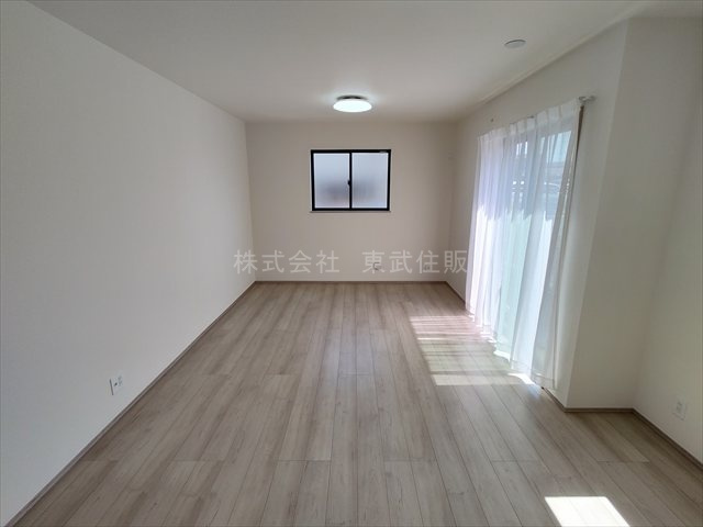 【居間・リビング】の画像