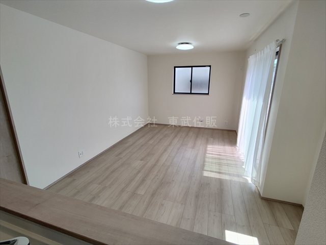 【居間・リビング】の画像