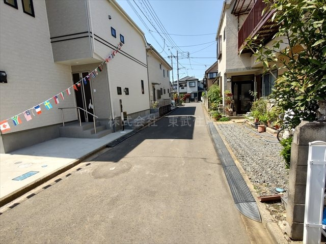 【前面道路含む現地写真】の画像