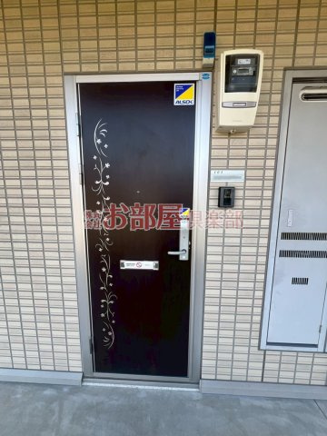 シンシアの玄関|収納もある玄関です