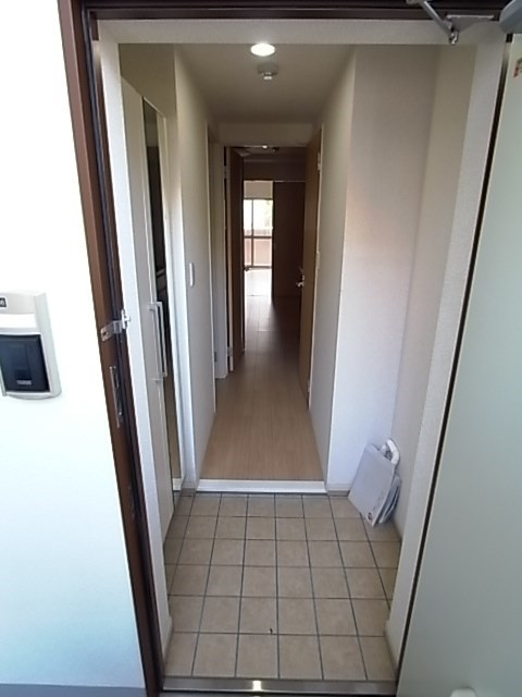 カーロ・アロッジオの玄関