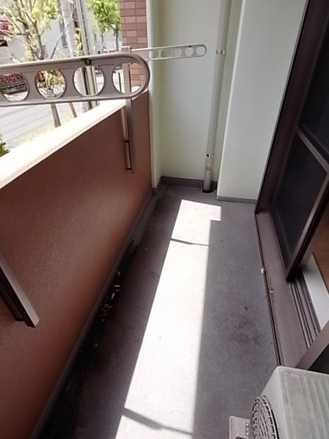 カーロ・アロッジオのバルコニー