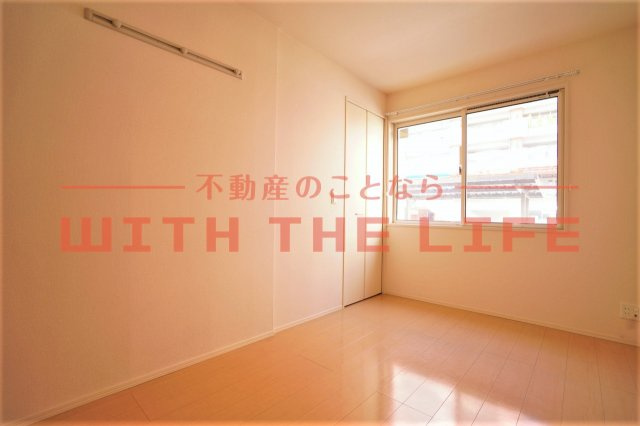 ルーエ西町【10，000円キャッシュバック対象物件】の寝室|使い勝手のいい寝室です