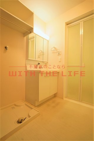 ルーエ西町【10，000円キャッシュバック対象物件】の洗面所|脱衣スペースもあります