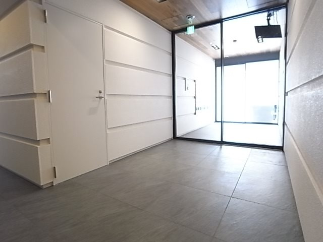 GKレジデンス王子公園のロビー