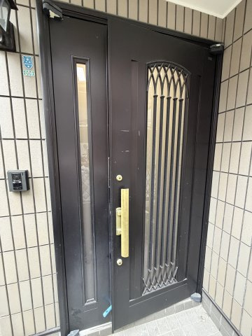 荒田町３丁目貸戸建のエントランス