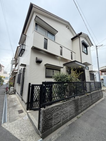 荒田町３丁目貸戸建の外観