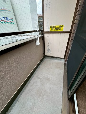 ブラウンコートのバルコニー