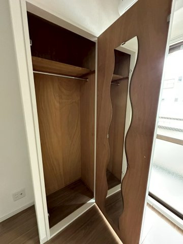 ブラウンコートの収納