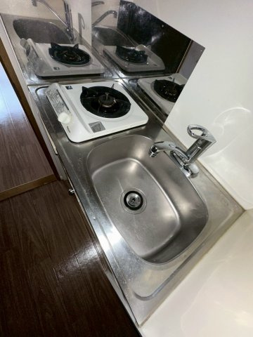 ブラウンコートのキッチン