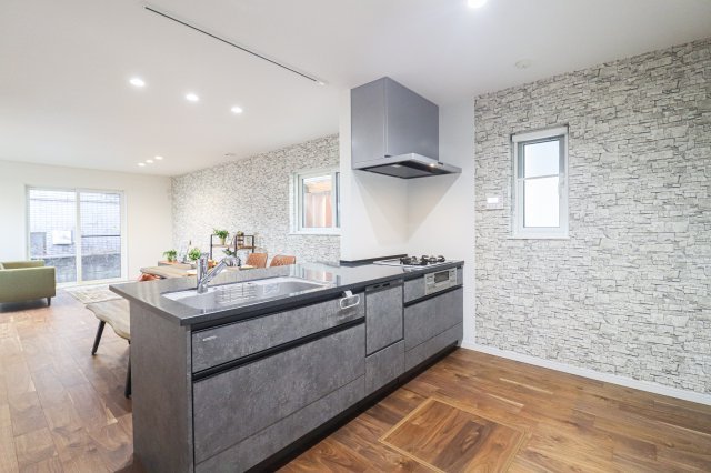 【ReDream】久御山町栄３丁目のキッチン|食器洗乾燥機は毎日頑張る主婦の味方！洗い物の時間が短くなり、寛ぐ時間が増えます！手荒れ防止にも！
