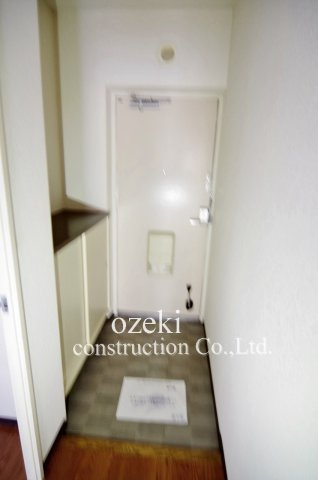 ランドフォレスト北越谷Ⅱの玄関