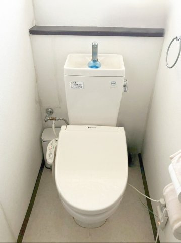 篠栗町和田３丁目 中古戸建のトイレ|ウォシュレット付きのトイレです！
