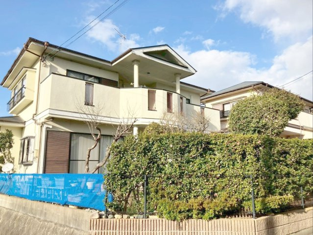 篠栗町和田３丁目 中古戸建の外観|カーポート付きの駐車場があります！