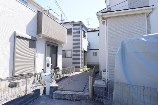 草加市谷塚仲町 中古戸建の外観