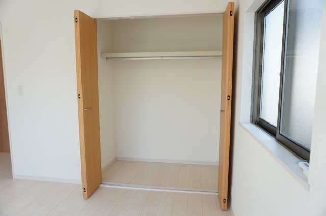 草加市谷塚仲町 中古戸建の収納